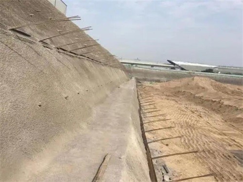 崇礼河道边坡加固